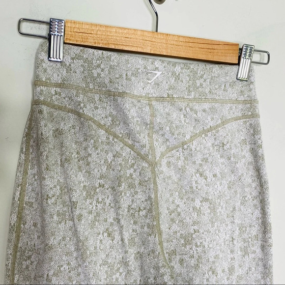 Gymshark Washed Khaki Marl High Rise Fleur Texture Leggings Size Small - Picture 9 of 10